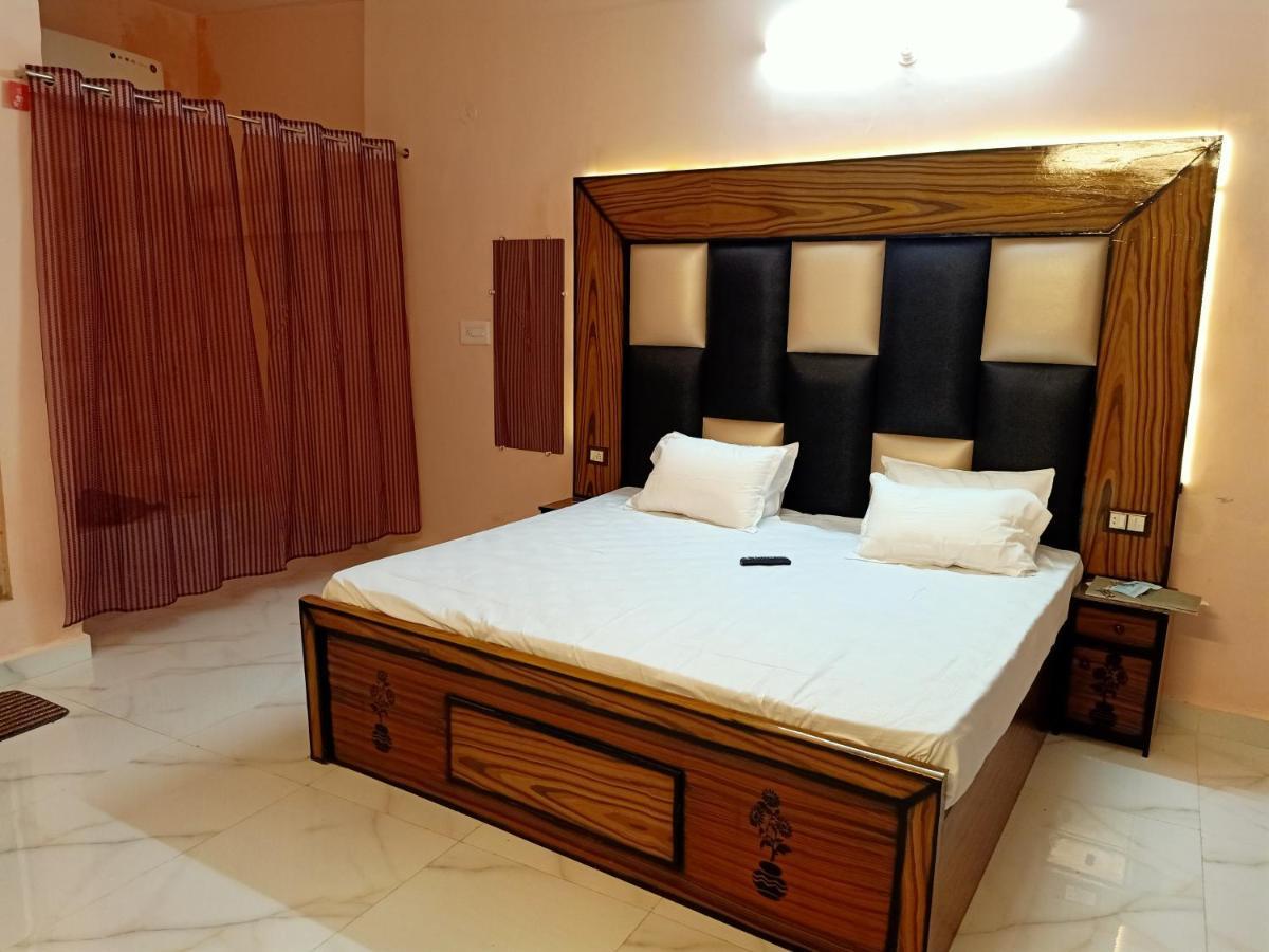 Hotel Green Park Jabalpur Bagian luar foto